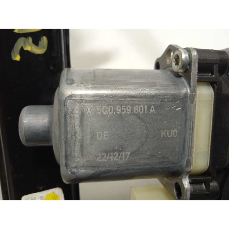 Recambio de elevalunas trasero izquierdo para volkswagen tiguan 2.0 tdi referencia OEM IAM 5NA839461C  5Q0959801A