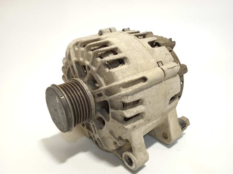 Recambio de alternador para peugeot partner kombi active referencia OEM IAM 9678048880  TG15C189