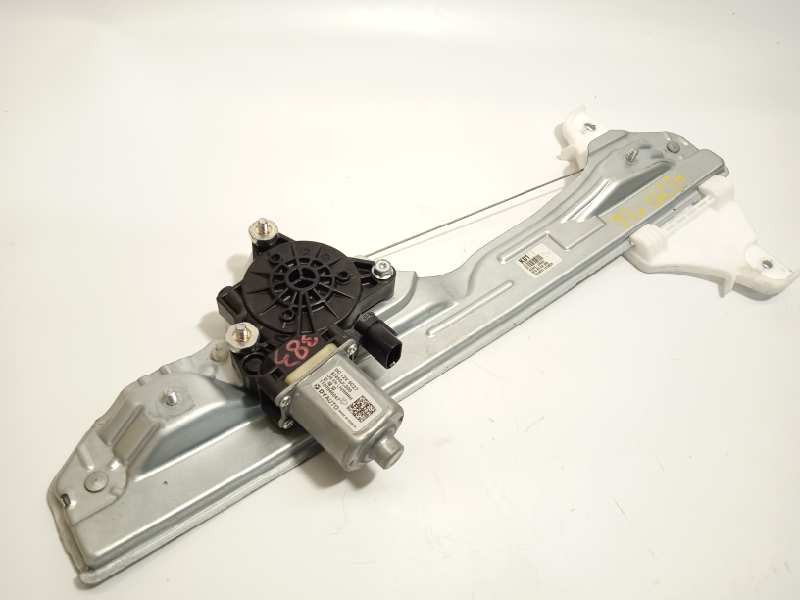 Recambio de elevalunas trasero derecho para hyundai kona 1.0 tgdi cat referencia OEM IAM 82450J9000  83402J9000