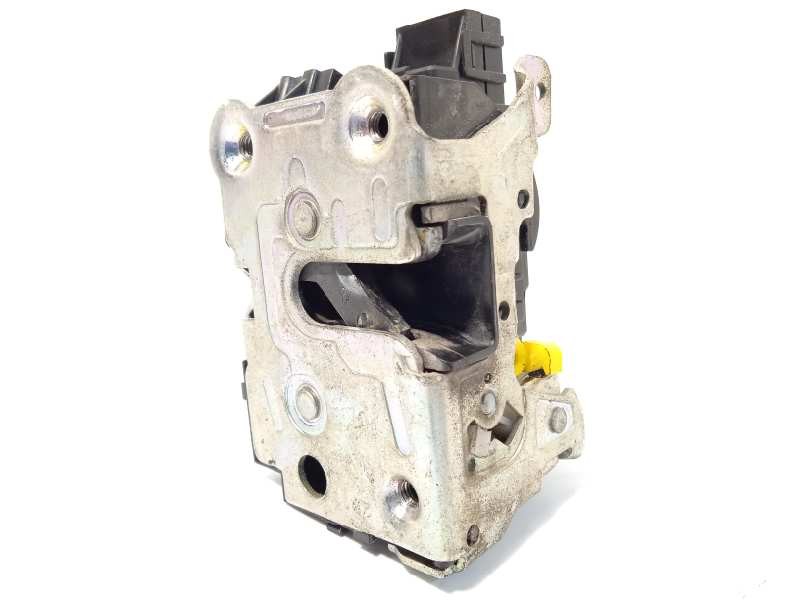 Recambio de cerradura puerta delantera derecha para iveco daily pr 2.3 diesel cat referencia OEM IAM 500314258  