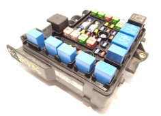 Recambio de caja reles / fusibles para hyundai i30 classic referencia OEM IAM 919501H030   2