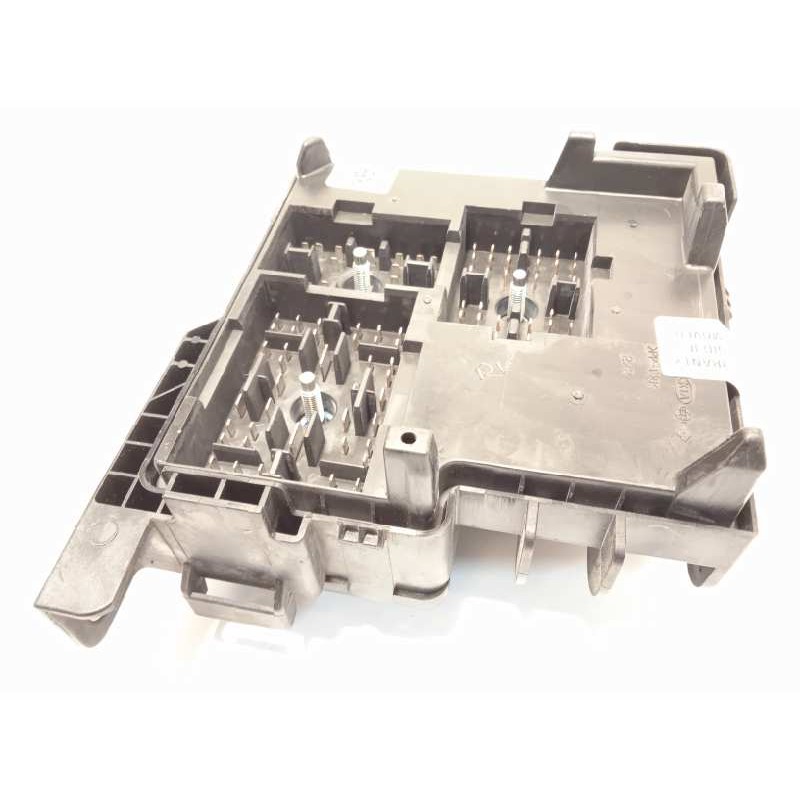 Recambio de caja reles / fusibles para hyundai i30 classic referencia OEM IAM 919501H030  
