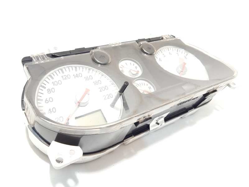 CUADRO INSTRUMENTOS MN151132 