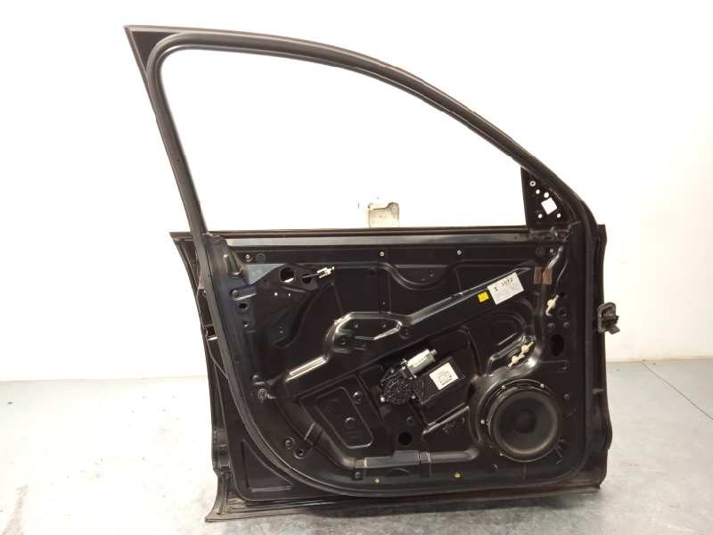 Recambio de puerta delantera izquierda para volkswagen touareg (7la) tdi v10 referencia OEM IAM 7L0831055L  