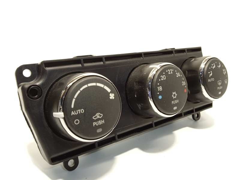 Recambio de mando climatizador para chrysler sebring berlina 2.0 crd limited referencia OEM IAM 55111886AB  P55111886AB