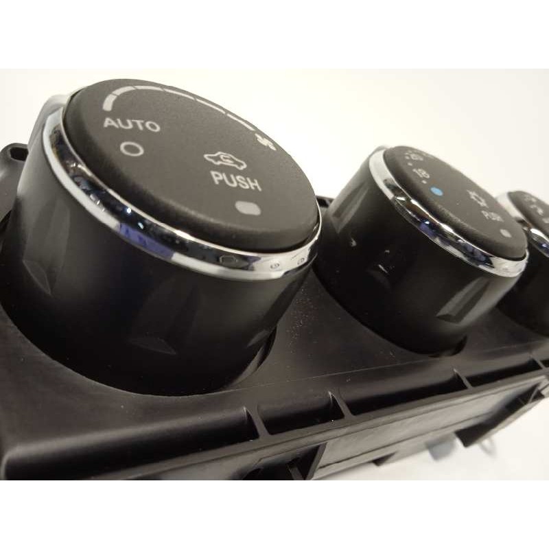 Recambio de mando climatizador para chrysler sebring berlina 2.0 crd limited referencia OEM IAM 55111886AB  P55111886AB