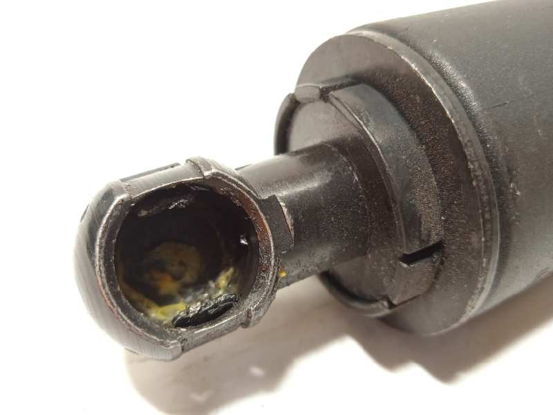 Recambio de amortiguadores maletero / porton para volkswagen touareg (7la) tdi v10 referencia OEM IAM 7L6827550N  