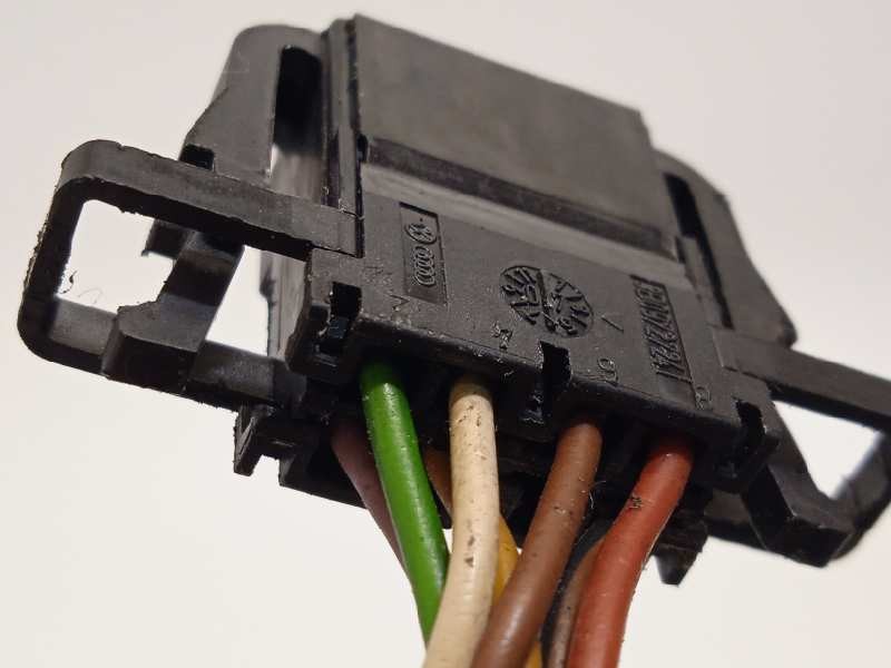 Recambio de retrovisor izquierdo para seat altea (5p1) stylance / style referencia OEM IAM 5P1857507Q  5P1857507Q9B9