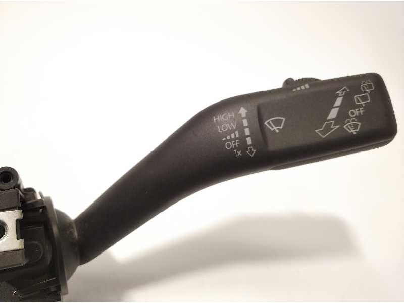 Recambio de mando intermitentes para skoda rapid active referencia OEM IAM 6RA953521  