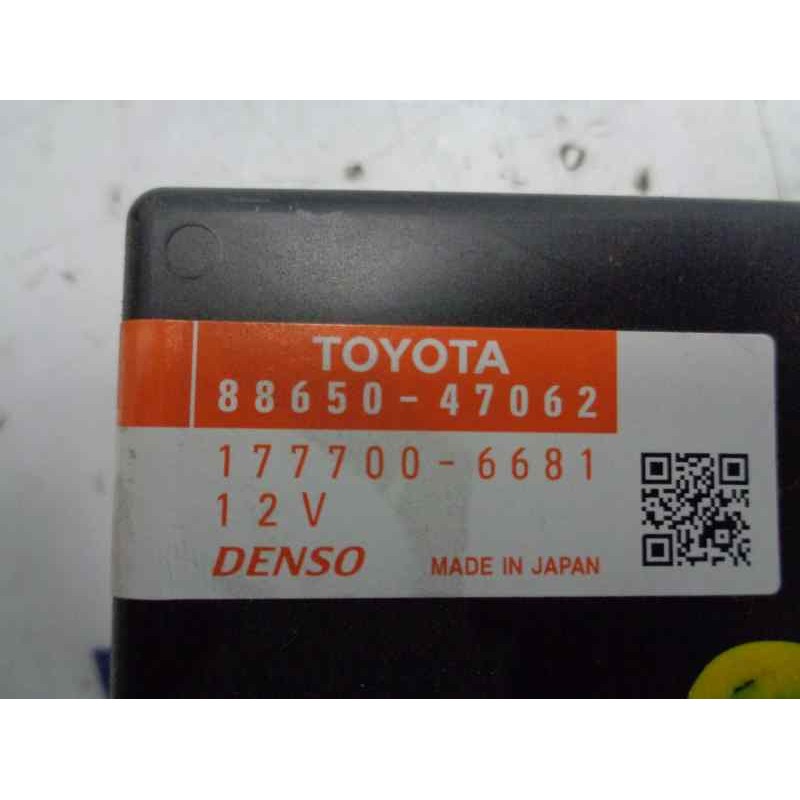Recambio de modulo electronico para toyota prius (nhw30) plug-in hybrid advance referencia OEM IAM 8865047062  1777006681