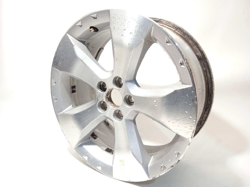 Recambio de llanta para subaru forester s12 2.0 diesel cat referencia OEM IAM 28111SC000  