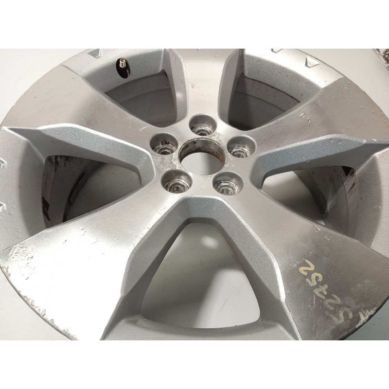 Recambio de llanta para subaru forester s12 2.0 diesel cat referencia OEM IAM 28111SC000  