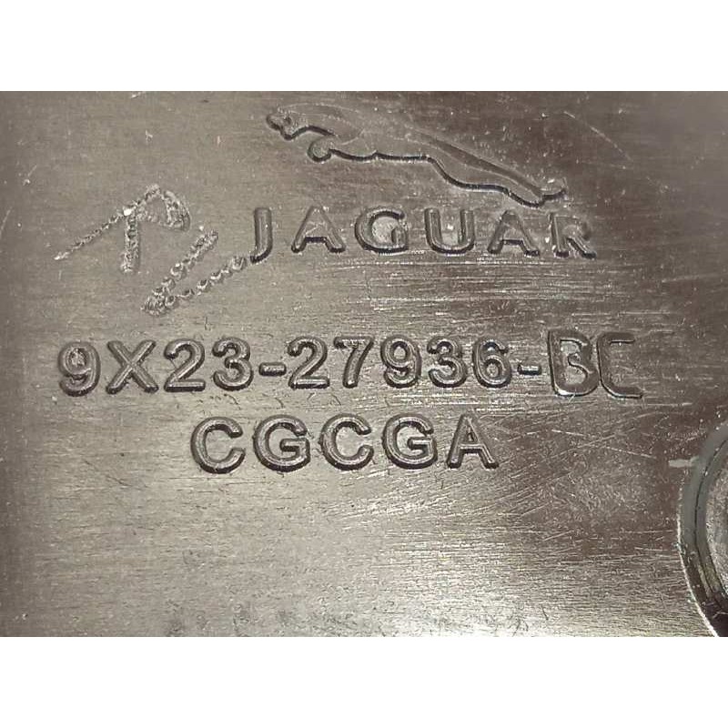 Recambio de tapa exterior combustible para jaguar xf 2.2 diesel cat referencia OEM IAM 9X2327936BC  C2Z11752