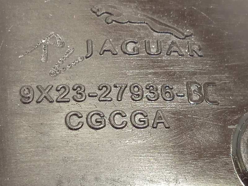 Recambio de tapa exterior combustible para jaguar xf 2.2 diesel cat referencia OEM IAM 9X2327936BC  C2Z11752