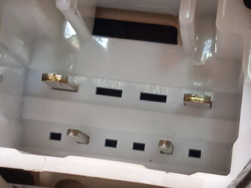 Recambio de cerradura puerta trasera izquierda para toyota auris 1.2 16v turbo cat referencia OEM IAM 6906005051  