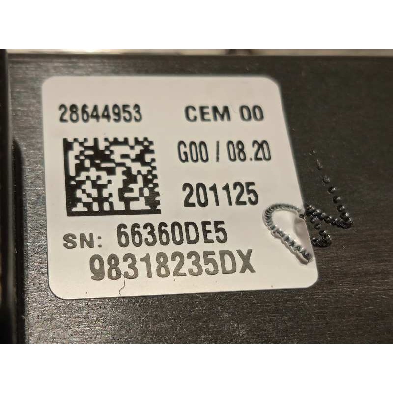 Recambio de mando multifuncion para peugeot 3008 gt line referencia OEM IAM 98318235DX  