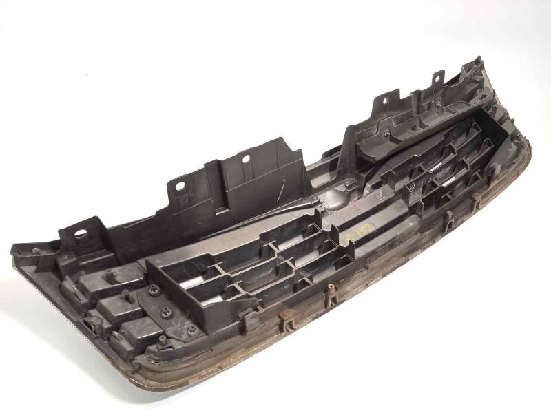 Recambio de rejilla delantera para subaru forester s12 2.0 diesel cat referencia OEM IAM 91121SC012  