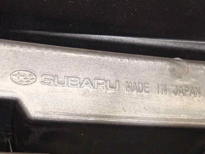 Recambio de rejilla delantera para subaru forester s12 2.0 diesel cat referencia OEM IAM 91121SC012  