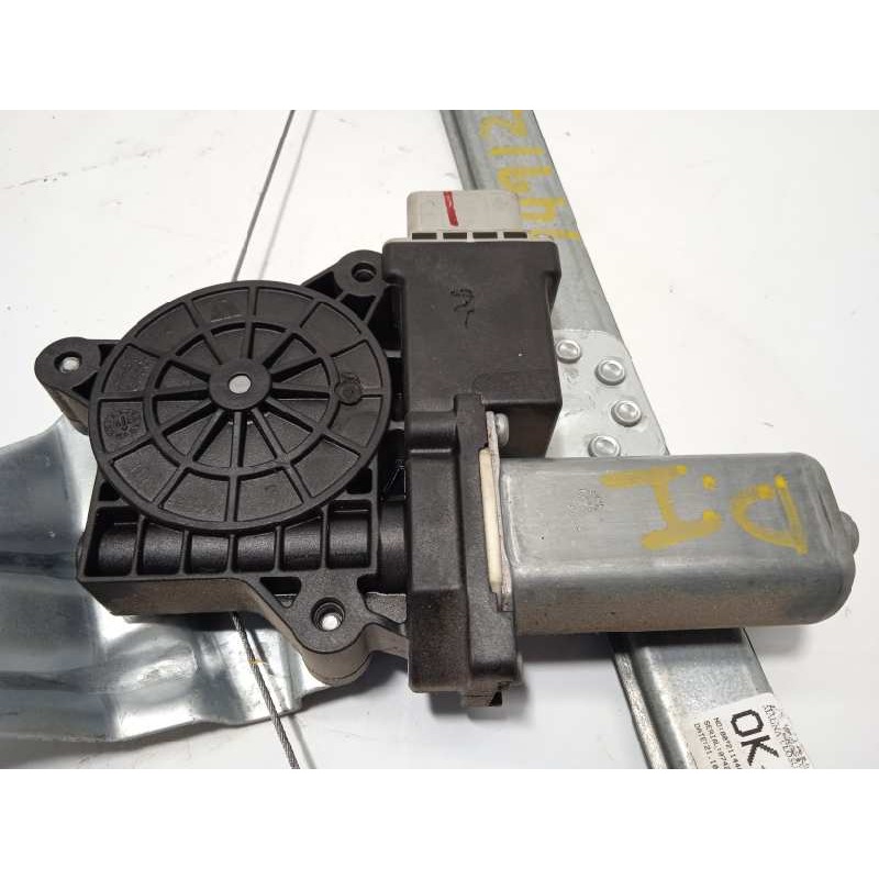 Recambio de elevalunas delantero izquierdo para dacia sandero 0.9 tce cat referencia OEM IAM 807211440R  