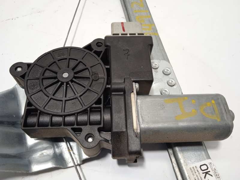 Recambio de elevalunas delantero izquierdo para dacia sandero 0.9 tce cat referencia OEM IAM 807211440R  