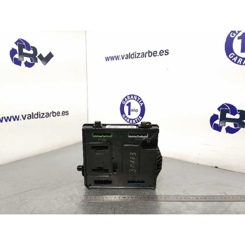 Recambio de caja reles / fusibles para renault megane iii berlina 5 p limited referencia OEM IAM 284B12249R  S180180060