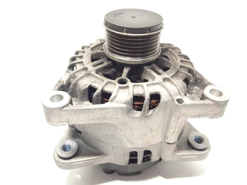 Recambio de alternador para peugeot 208 style referencia OEM IAM 9818677980  TG12C261