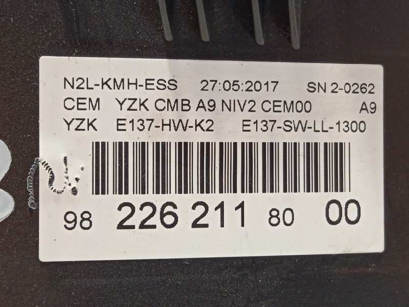 Recambio de cuadro instrumentos para peugeot 208 style referencia OEM IAM 9822621180  