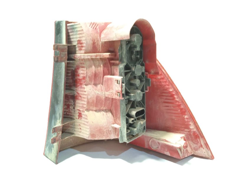 Recambio de piloto trasero izquierdo para mercedes-benz clase m (w163) 400 cdi (163.128) referencia OEM IAM A1638202064  