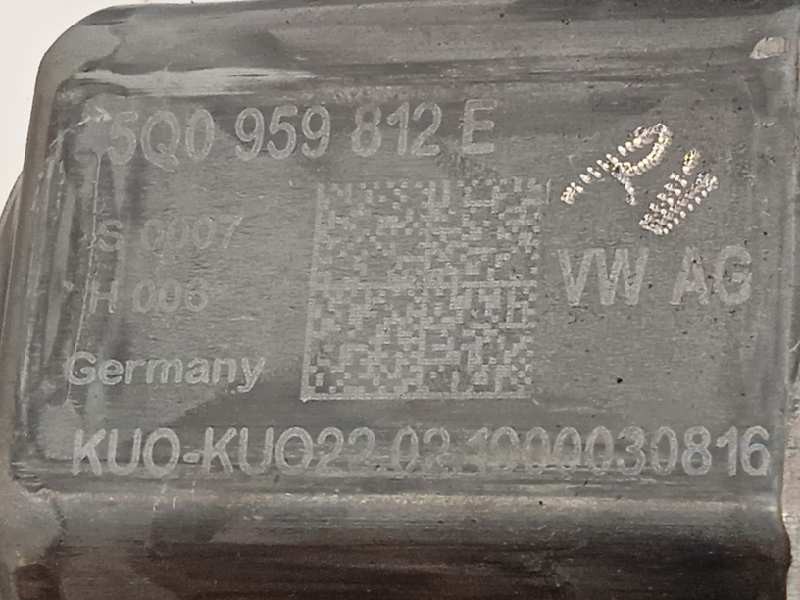 Recambio de elevalunas trasero derecho para seat ateca (kh7) style referencia OEM IAM 575839462A  5Q0959812E