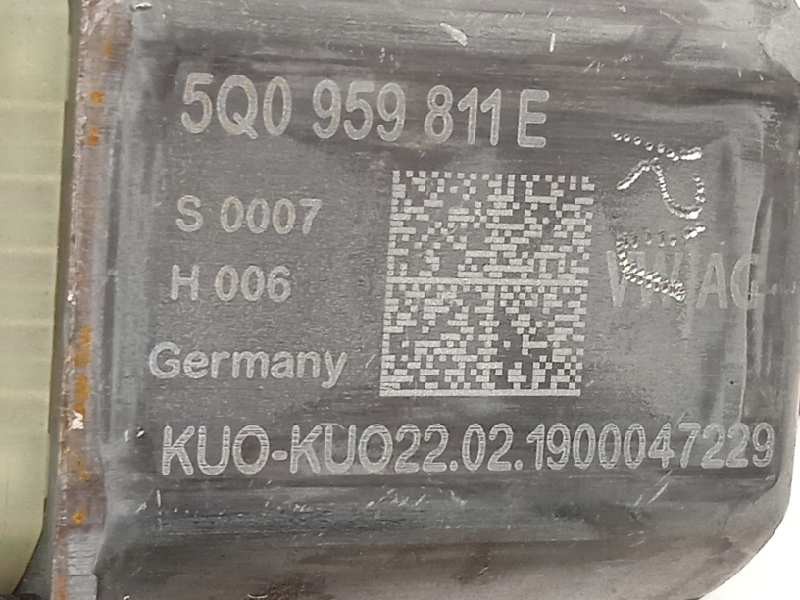 Recambio de elevalunas trasero izquierdo para seat ateca (kh7) style referencia OEM IAM 575839461A  5Q0959811E