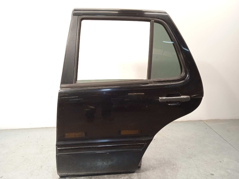 Recambio de puerta trasera izquierda para mercedes-benz clase m (w163) 400 cdi (163.128) referencia OEM IAM A1637301505  