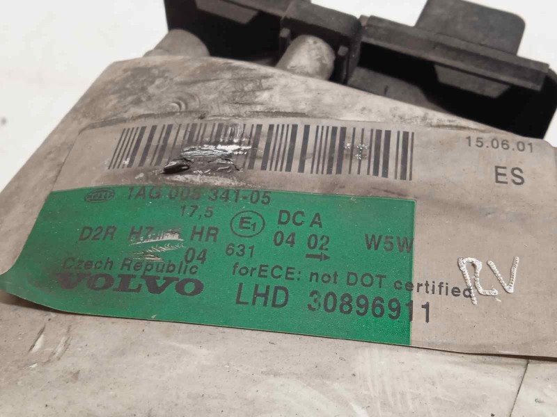 Recambio de faro izquierdo para volvo s40 berlina 1.9 diesel cat referencia OEM IAM 30896911  