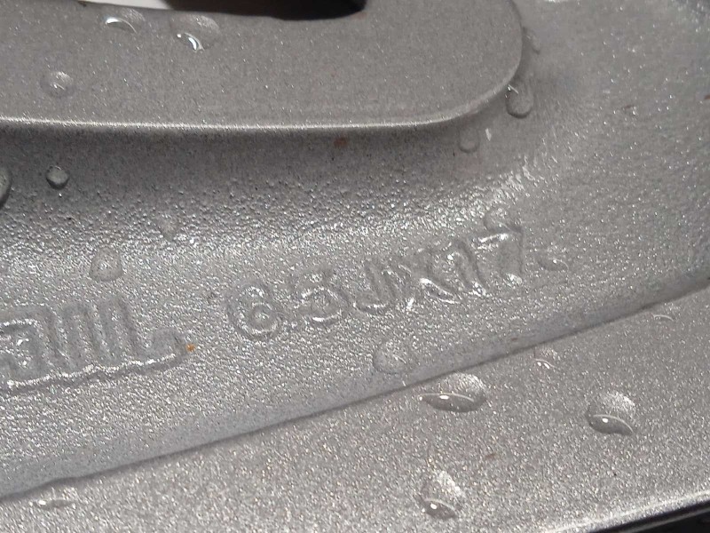 Recambio de llanta para kia sportage drive 4x2 referencia OEM IAM 529103W610  