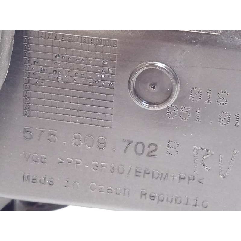 Recambio de tapa exterior combustible para seat ateca (kh7) style referencia OEM IAM 575809702B  