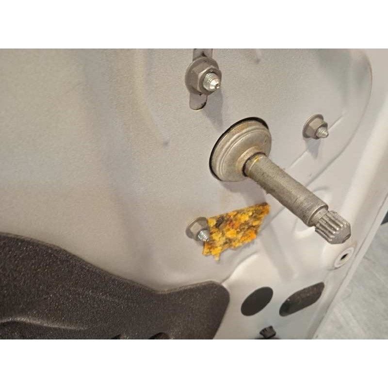 Recambio de puerta trasera izquierda para citroën c3 picasso live edition referencia OEM IAM 9006Q3  