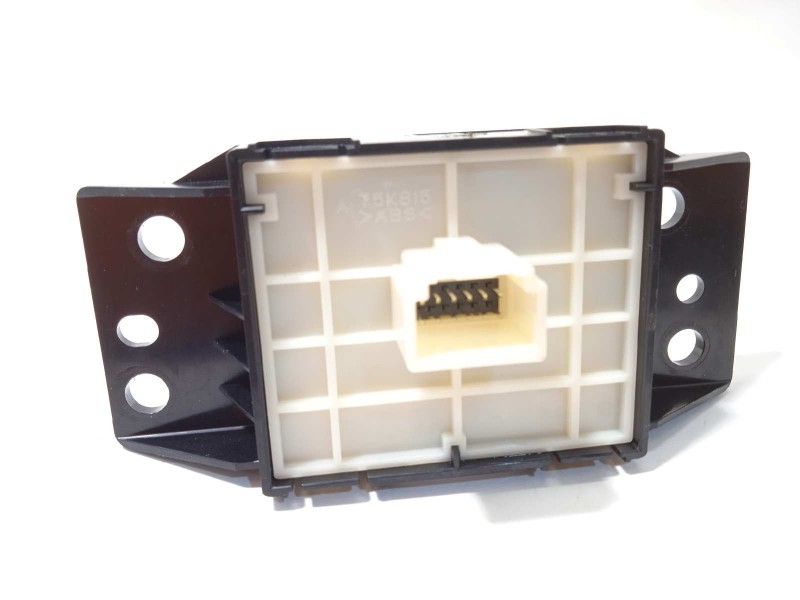 Recambio de interruptor para toyota corolla (e21) referencia OEM IAM 8439002060  