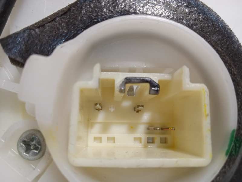 Recambio de cerradura puerta trasera derecha para mazda 2 lim. () 1.5 diesel cat referencia OEM IAM 6E28B0098  