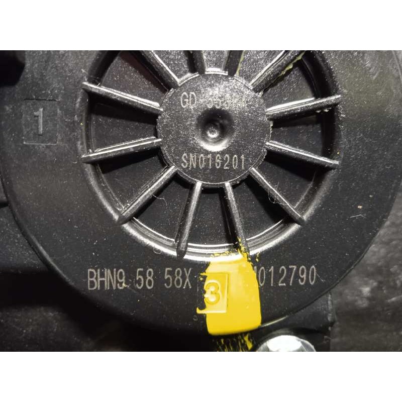 Recambio de elevalunas delantero derecho para mazda 2 lim. () 1.5 diesel cat referencia OEM IAM DA6C5897X  BHN95858X