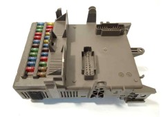 Recambio de caja reles / fusibles para renault espace iv (jk0) authentique referencia OEM IAM 8200283802  8200004201 2