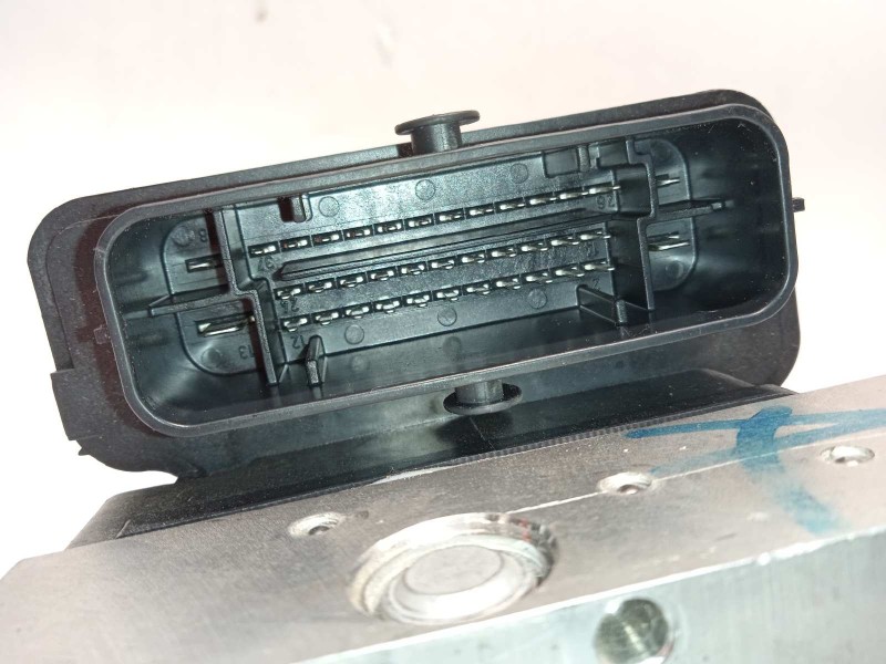 Recambio de abs para renault kadjar zen referencia OEM IAM 476608240R 0265956527 269829