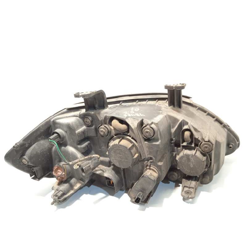 Recambio de faro izquierdo para ssangyong rodius xdi referencia OEM IAM NOREF  
