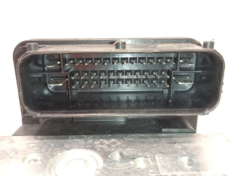 Recambio de abs para hyundai ix35 classic 2wd referencia OEM IAM 589202Y620 BE6003O05 80BH60130101