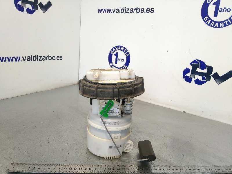 Recambio de bomba combustible para dacia sandero ambiance referencia OEM IAM 172022377R  