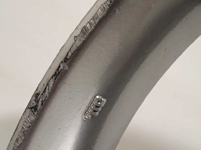 Recambio de llanta para subaru legacy berl. b13 (bl) 2.5 se referencia OEM IAM 28111AG131  