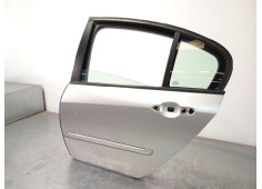 Recambio de puerta trasera izquierda para renault laguna iii authentique referencia OEM IAM 821010023R   2