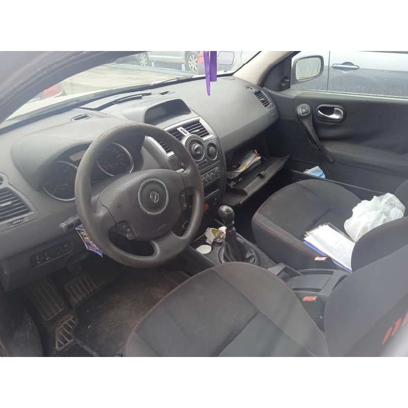 renault megane ii classic berlina del año 2007