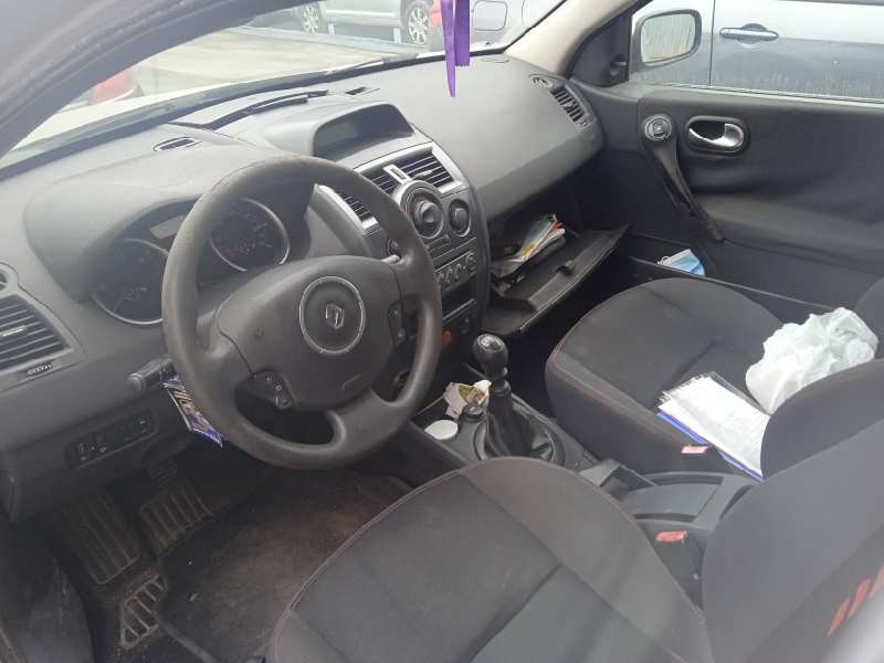 renault megane ii classic berlina del año 2007