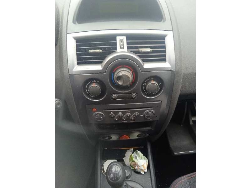 renault megane ii classic berlina del año 2007