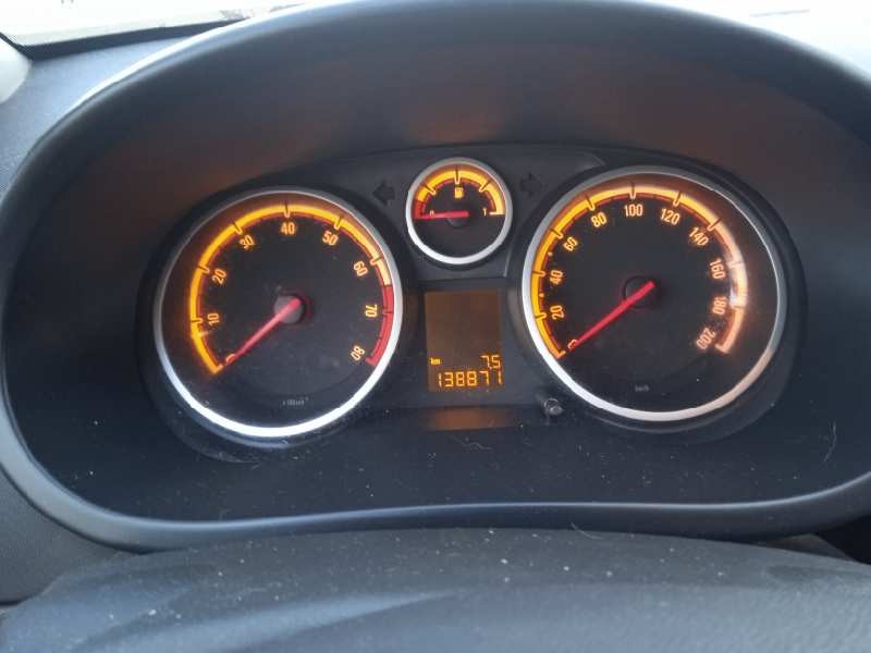 opel corsa d del año 2008