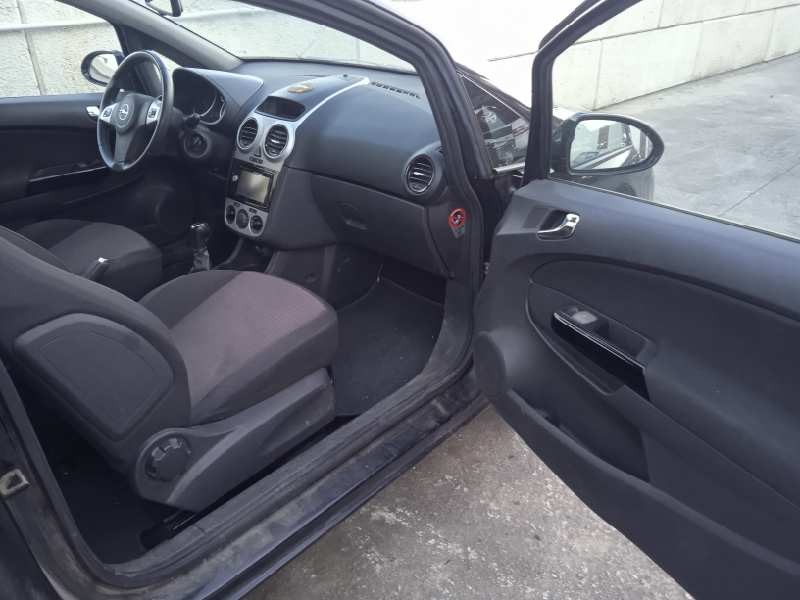 opel corsa d del año 2008